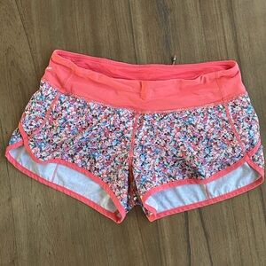 Lululemon Speed Run Shorts Pink Floral Size 6